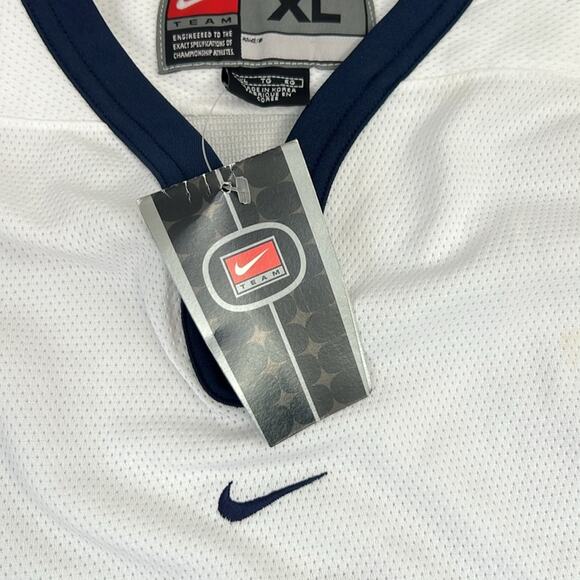 University of New Hampshire, official hockey shirt NWT new  by Nike size xl - Picture 5 of 8